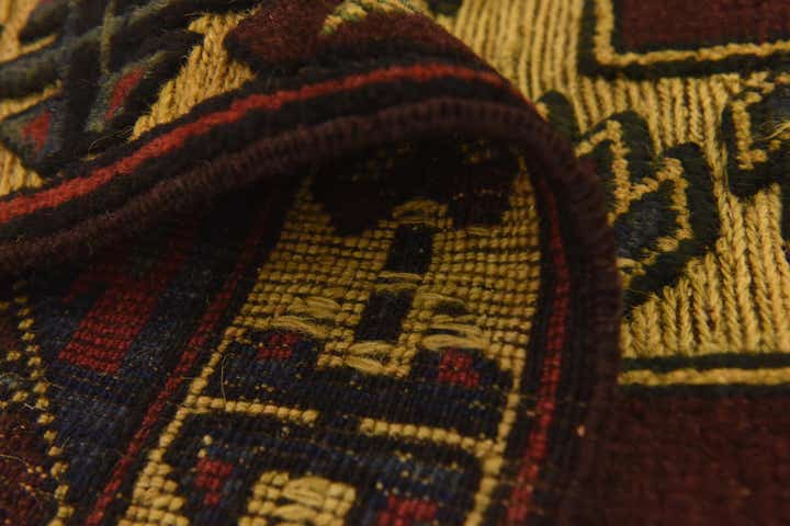 2' 8 x 4' 9 Hand Knotted Sumak Wool Rug