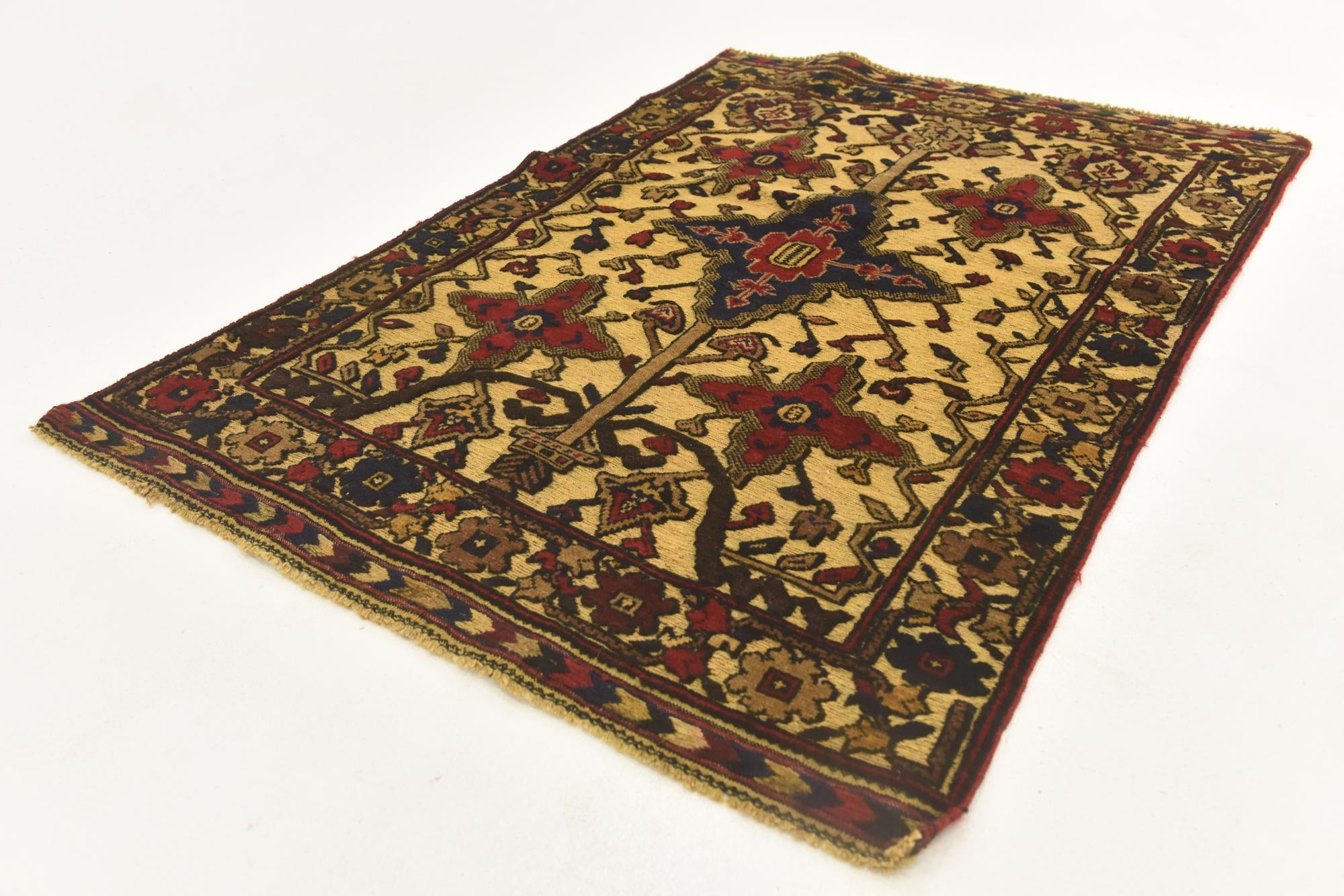 3' 1 x 4' 5 Hand Knotted Sumak Wool Rug