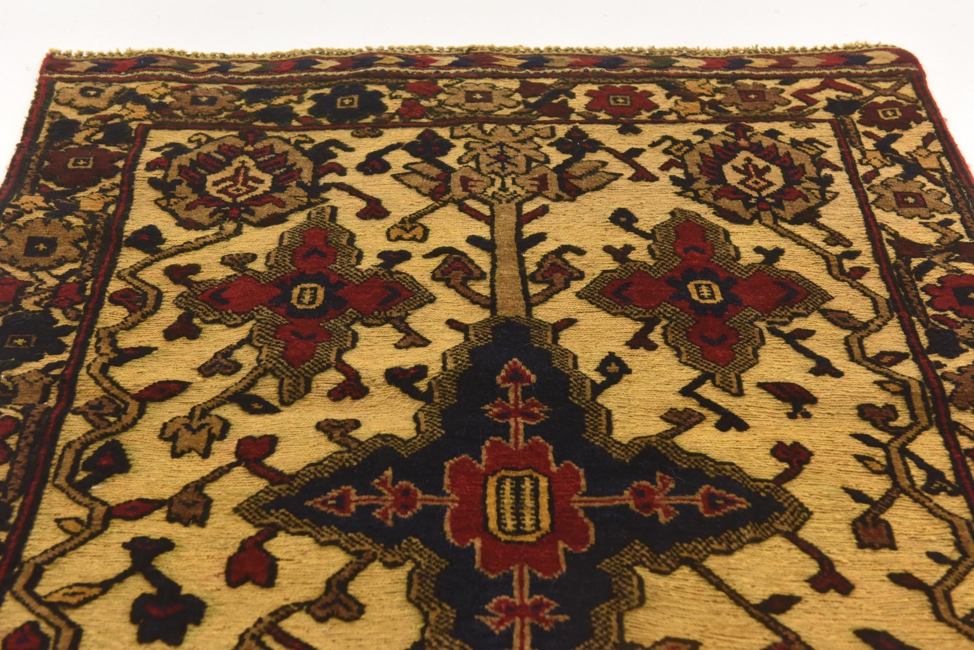 3' 1 x 4' 5 Hand Knotted Sumak Wool Rug
