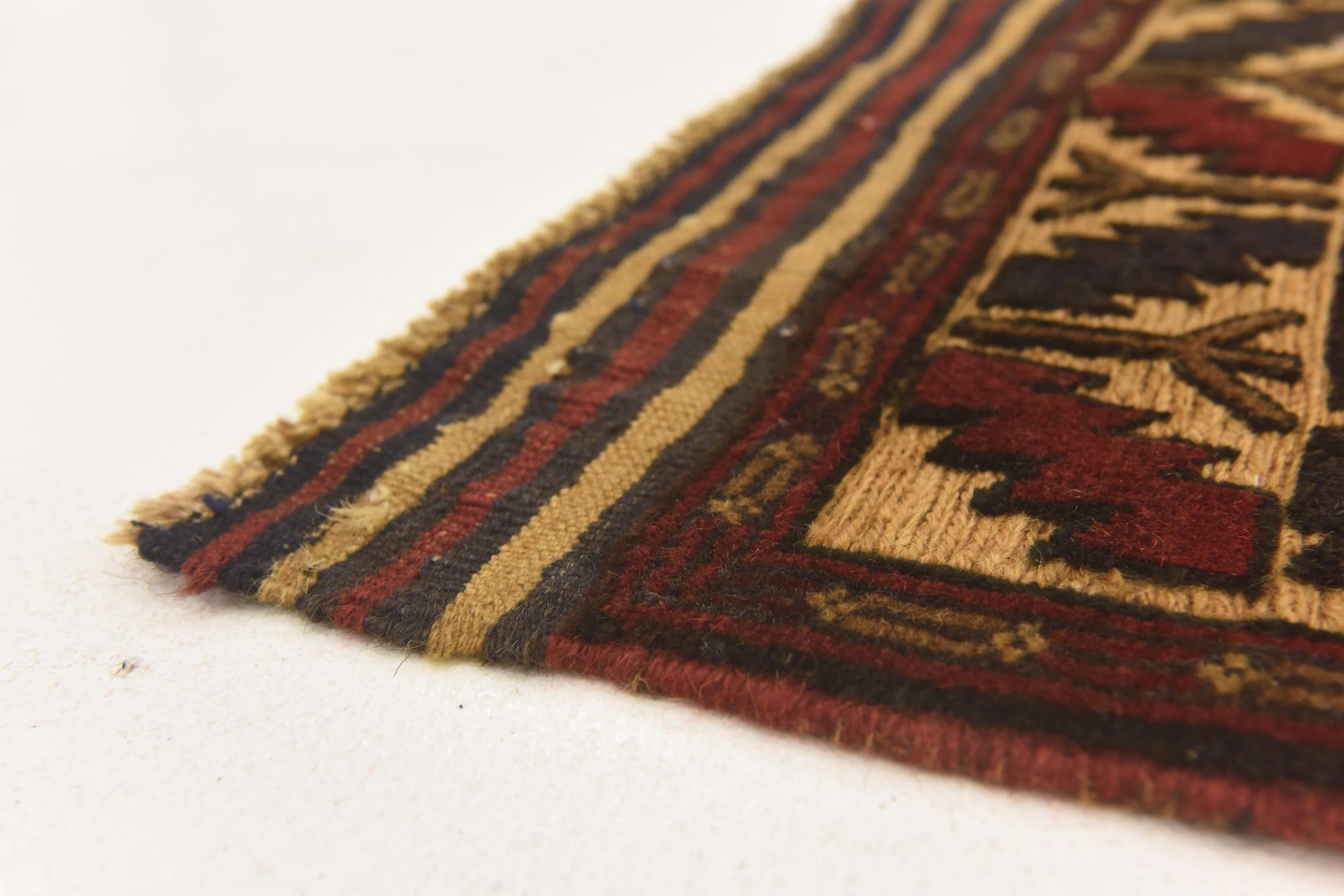3' 1 x 4' 9 Hand Knotted Sumak Wool Rug