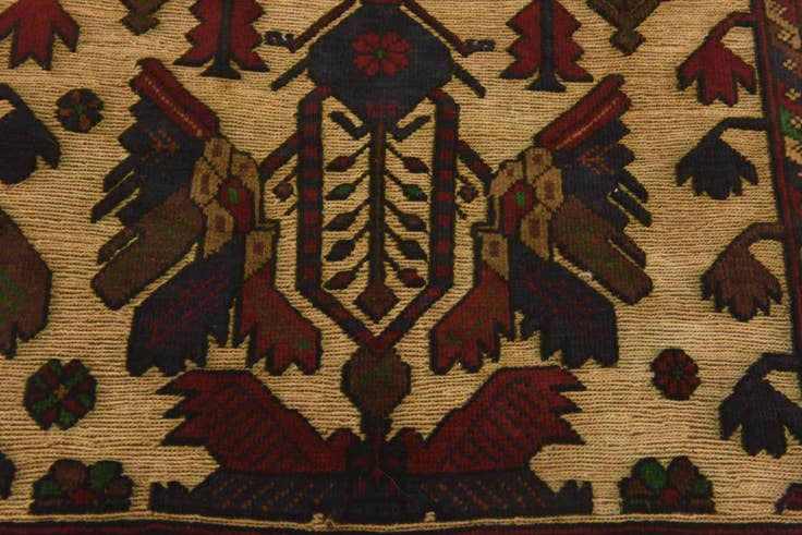 Detail image of 3' 2 x 4' 9 Hand Knotted Sumak Wool Rug