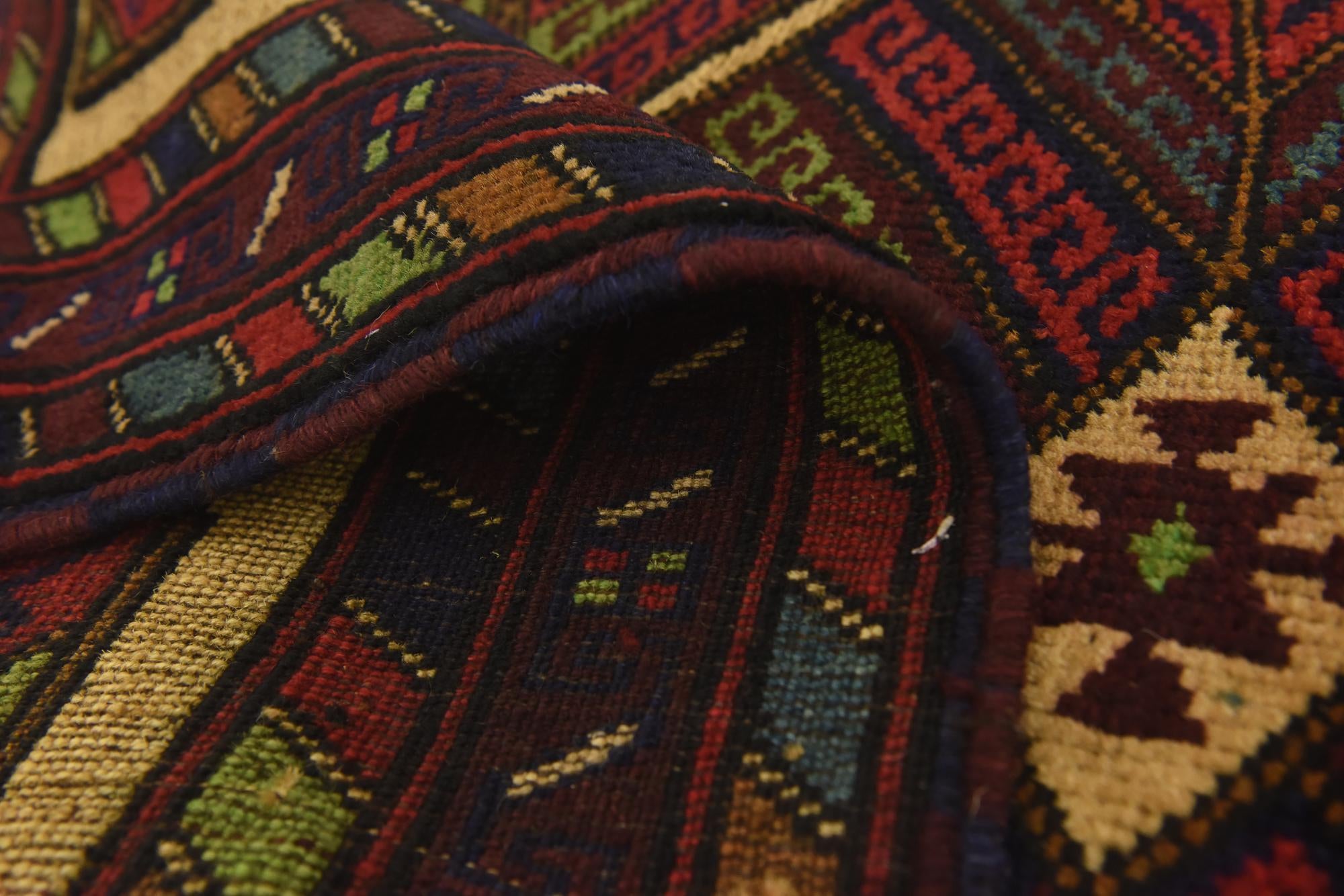 3' x 4' 5 Hand Knotted Sumak Wool Rug