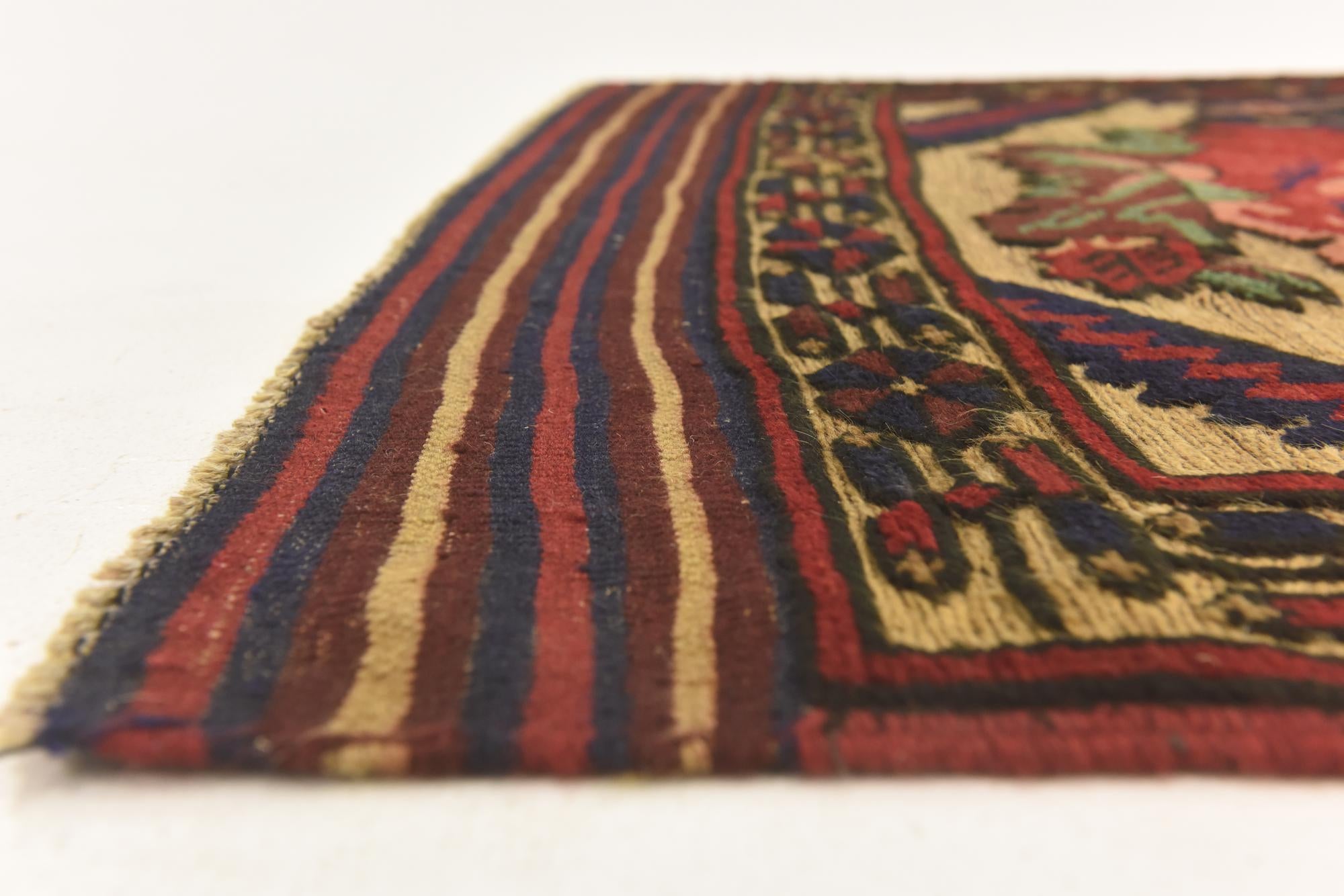 3' 1 x 4' 11 Hand Knotted Sumak Wool Rug