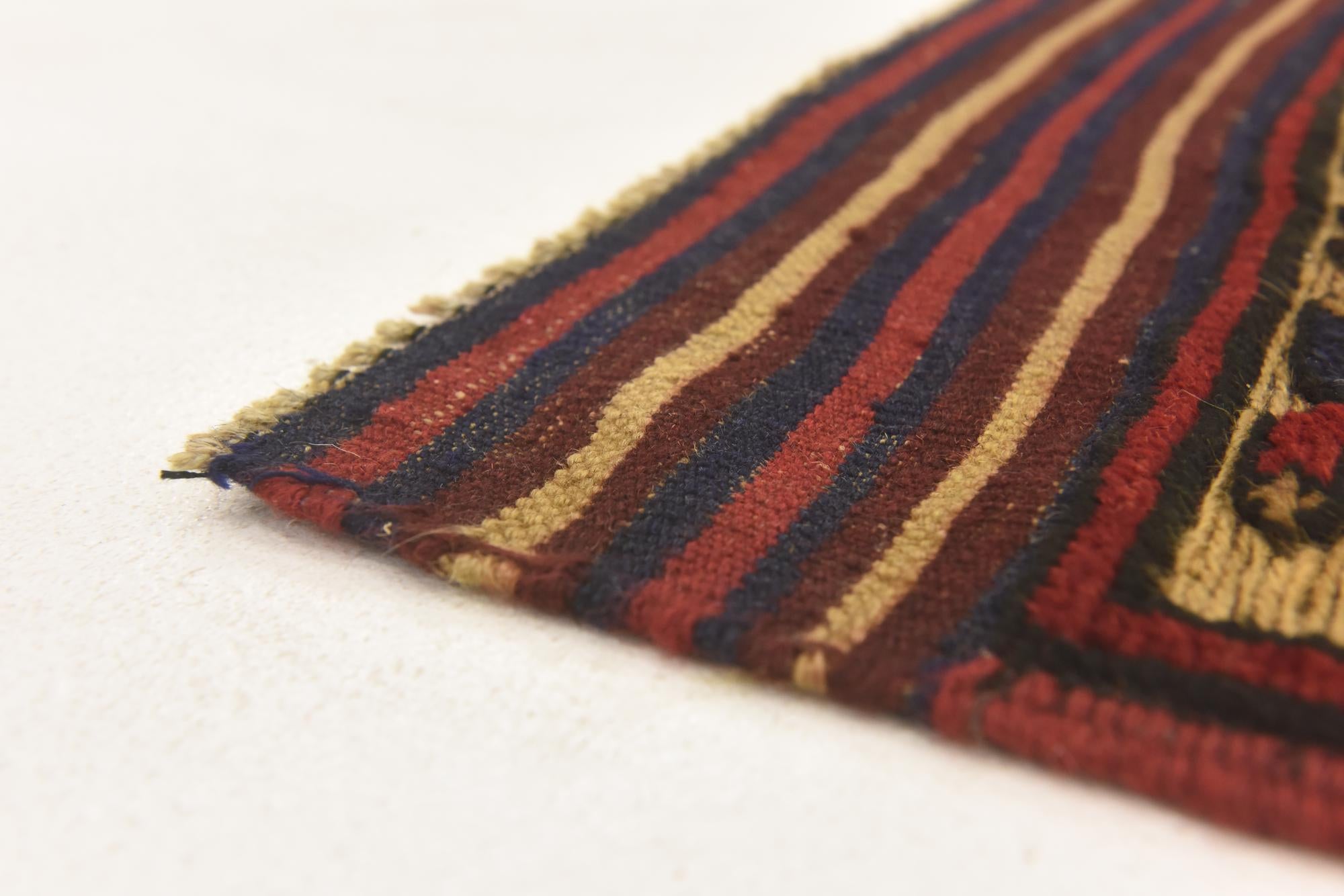 3' 1 x 4' 11 Hand Knotted Sumak Wool Rug