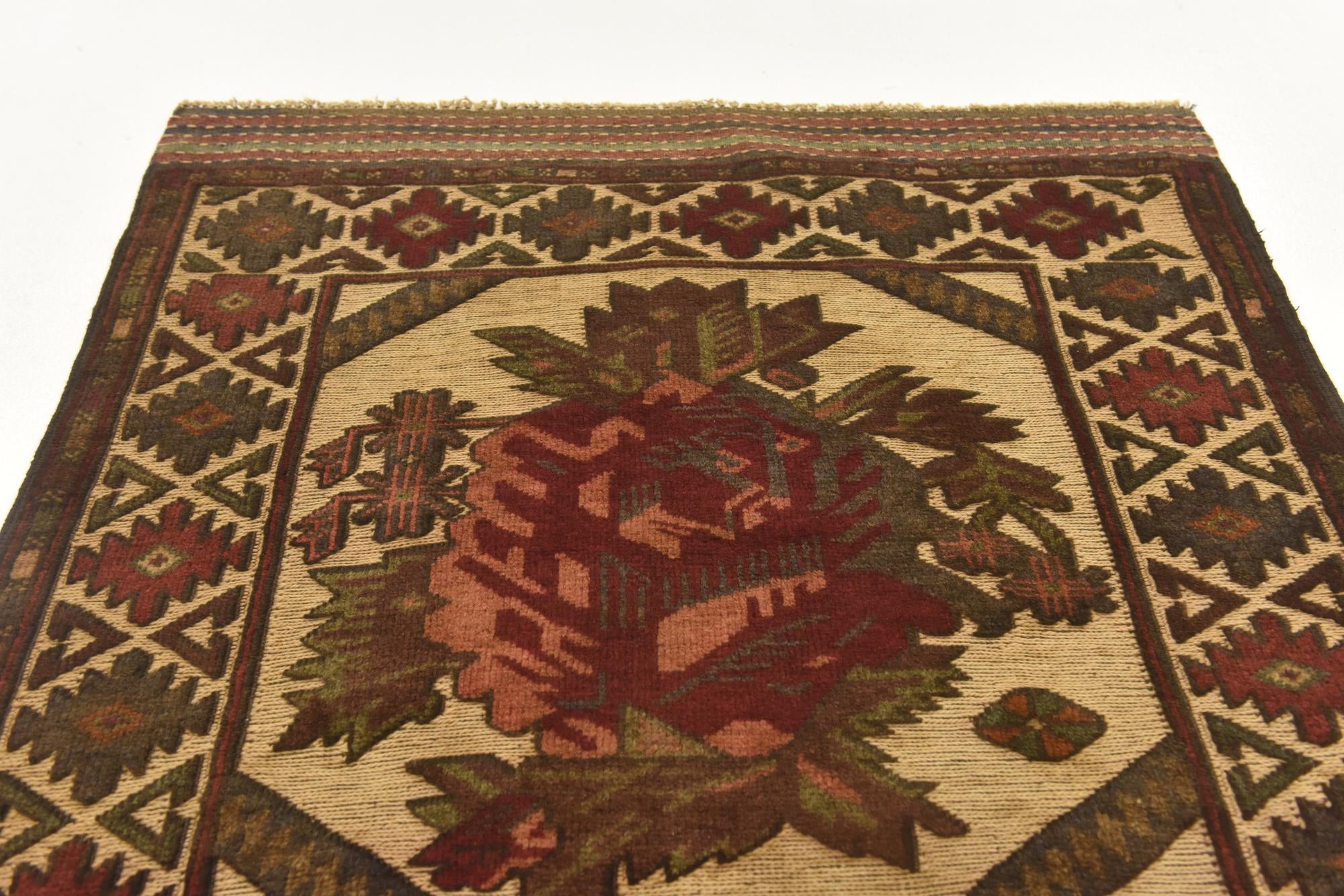 2' 11 x 4' 10 Hand Knotted Sumak Wool Rug