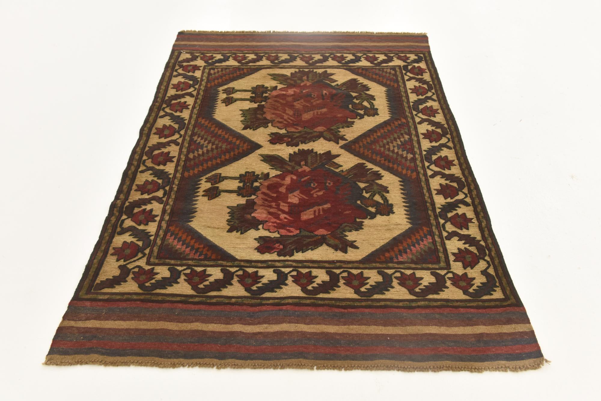 3' 11 x 6' Hand Knotted Sumak Wool Rug