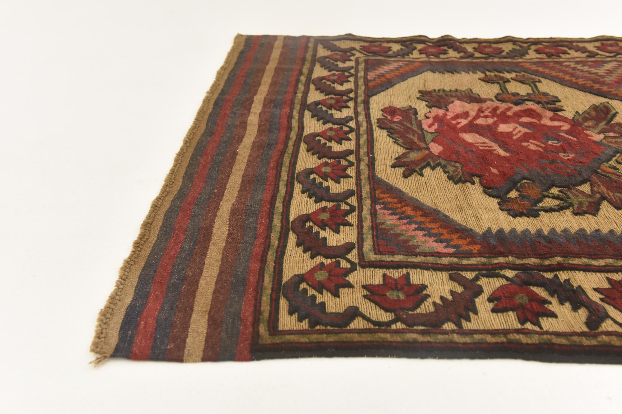 3' 11 x 6' Hand Knotted Sumak Wool Rug