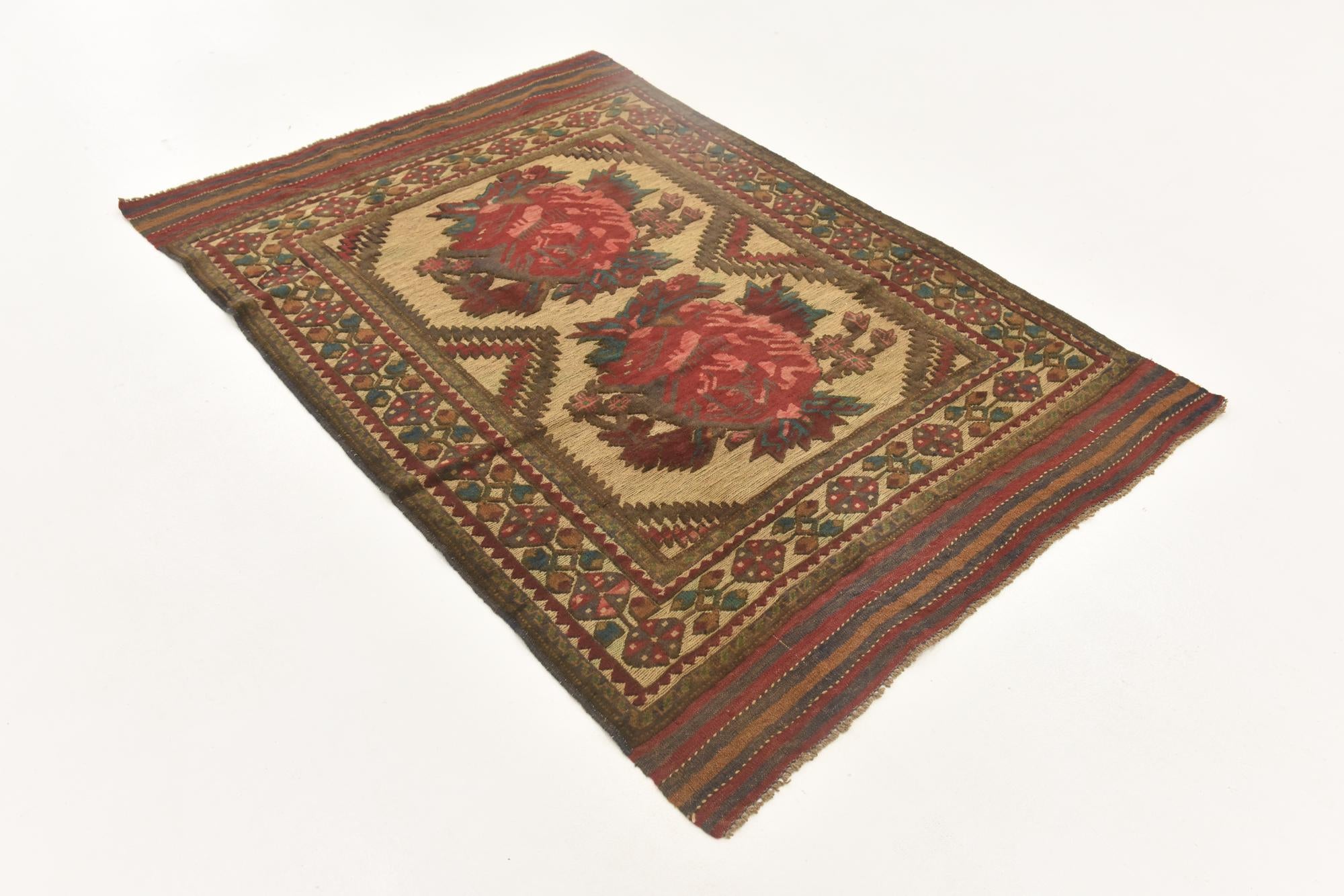 4' x 6' 2 Hand Knotted Sumak Wool Rug
