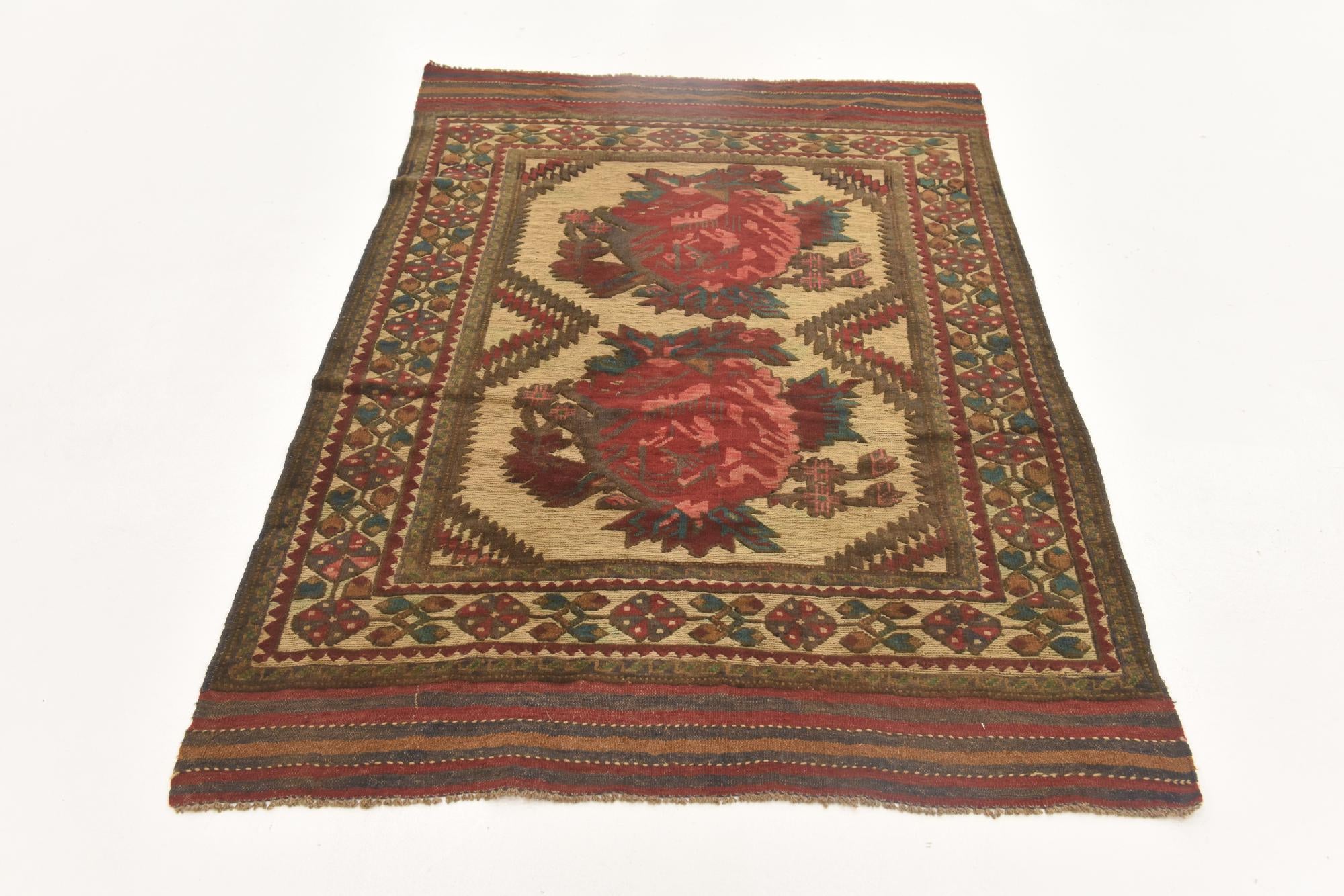 4' x 6' 2 Hand Knotted Sumak Wool Rug