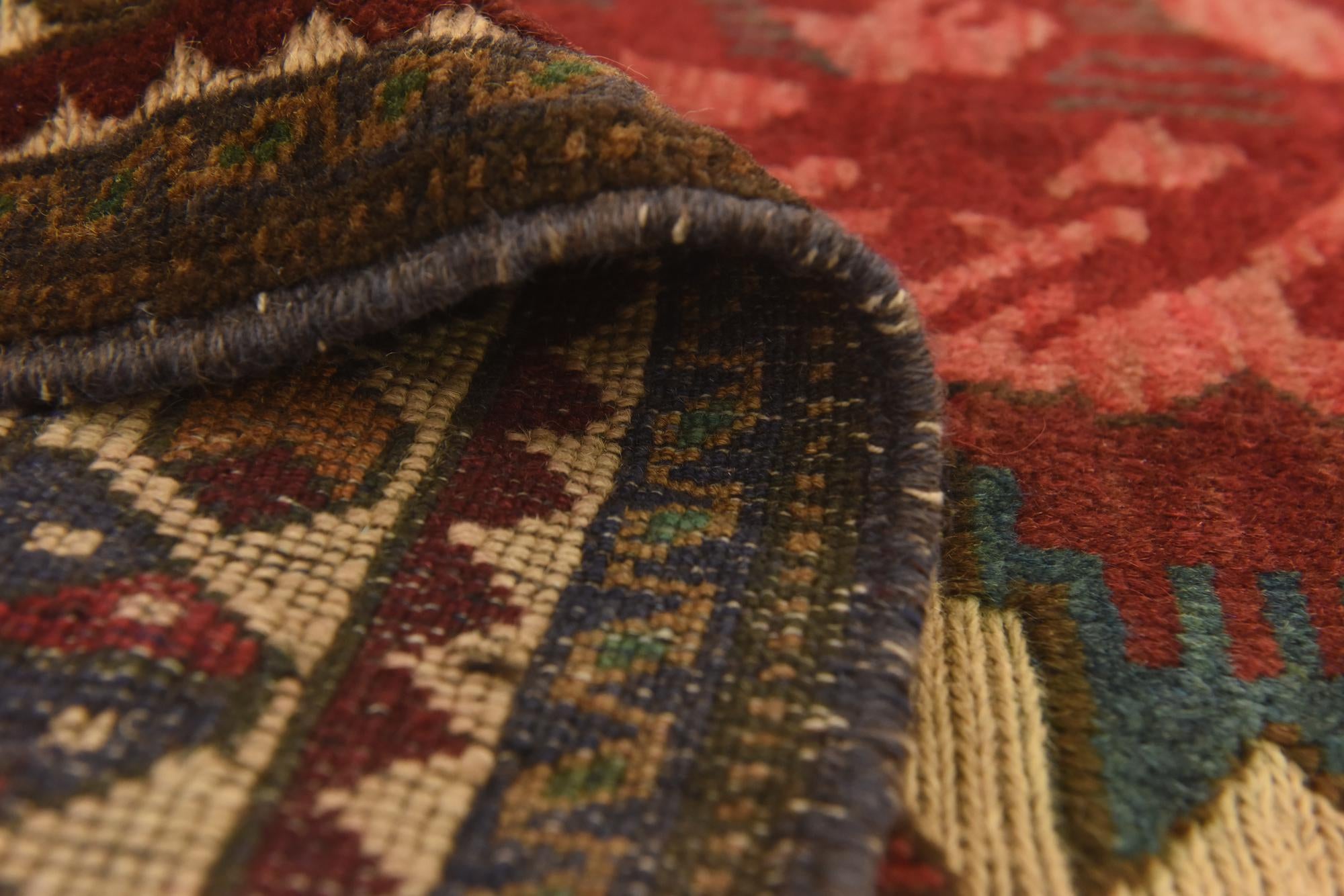 4' x 6' 2 Hand Knotted Sumak Wool Rug