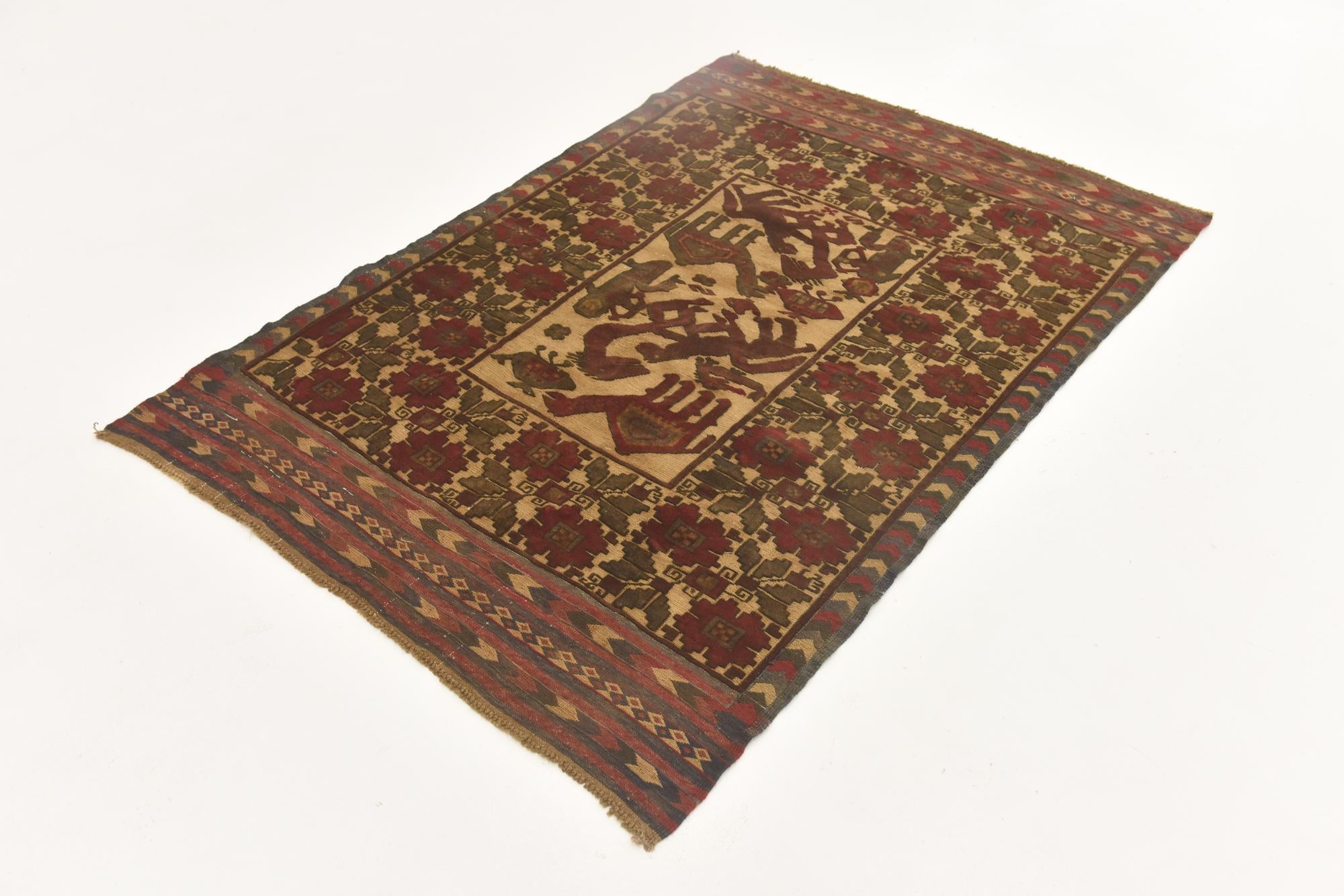4' x 6' 1 Hand Knotted Sumak Wool Rug