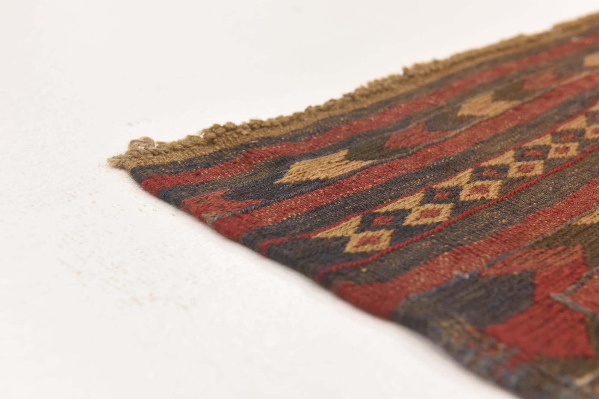 4' x 6' 1 Hand Knotted Sumak Wool Rug