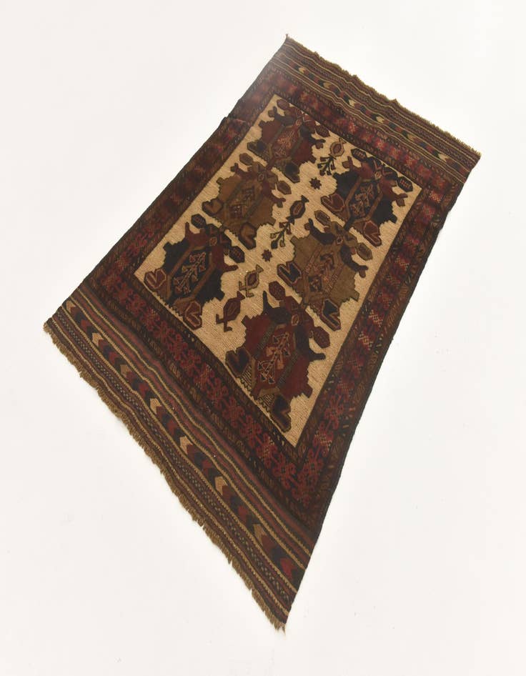 Detail image of 3' 9 x 5' 11 Hand Knotted Sumak Wool Rug