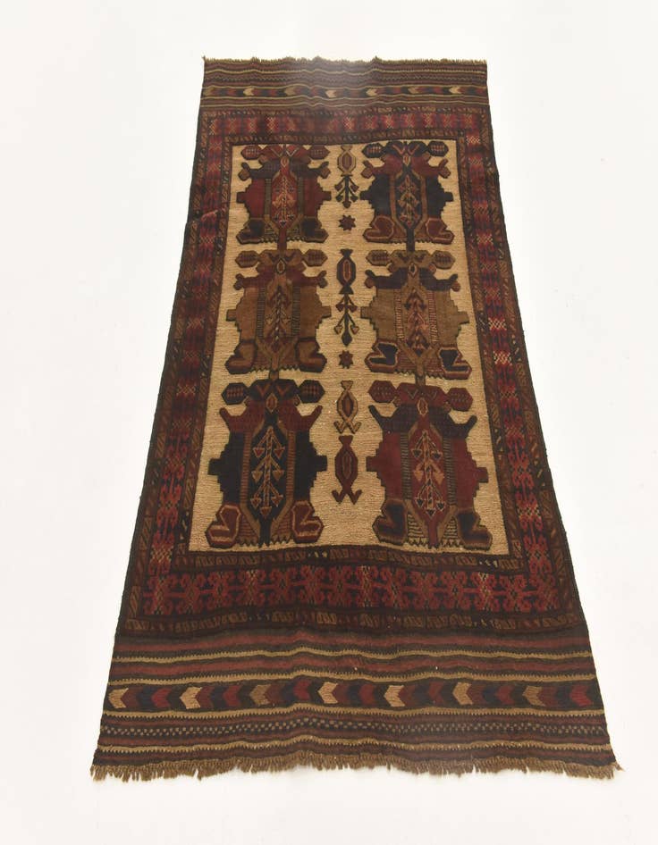 Detail image of 3' 9 x 5' 11 Hand Knotted Sumak Wool Rug