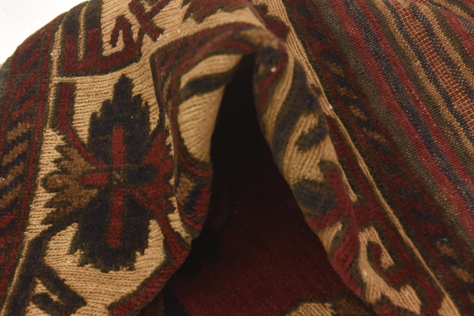 4' x 5' 10 Hand Knotted Sumak Wool Rug