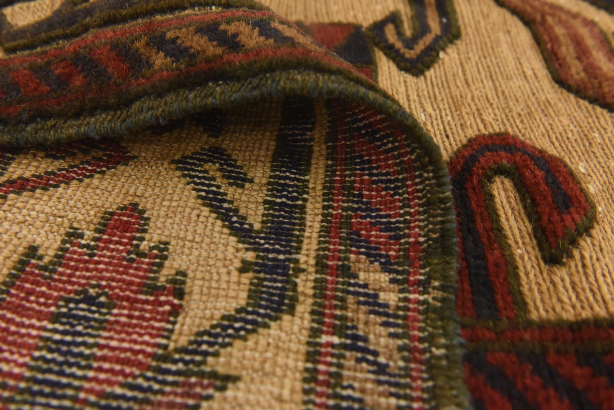 4' x 5' 10 Hand Knotted Sumak Wool Rug