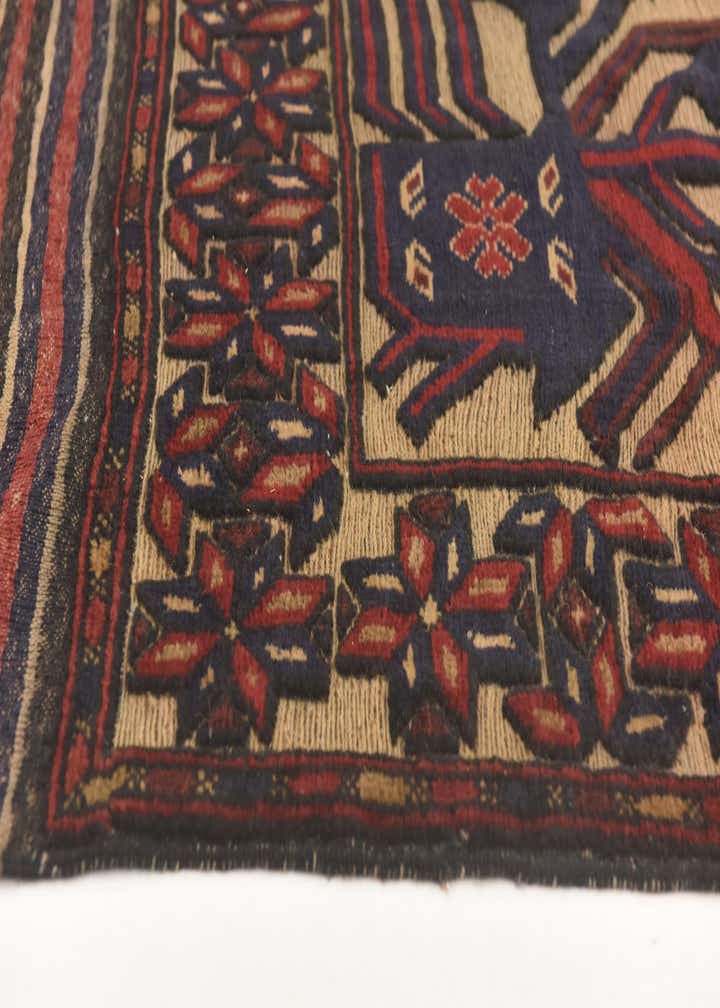 4' 4 x 6' 4 Hand Knotted Sumak Wool Rug