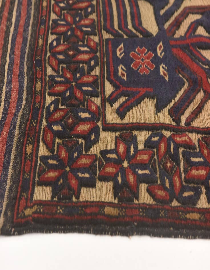 Detail image of 4' 4 x 6' 4 Hand Knotted Sumak Wool Rug