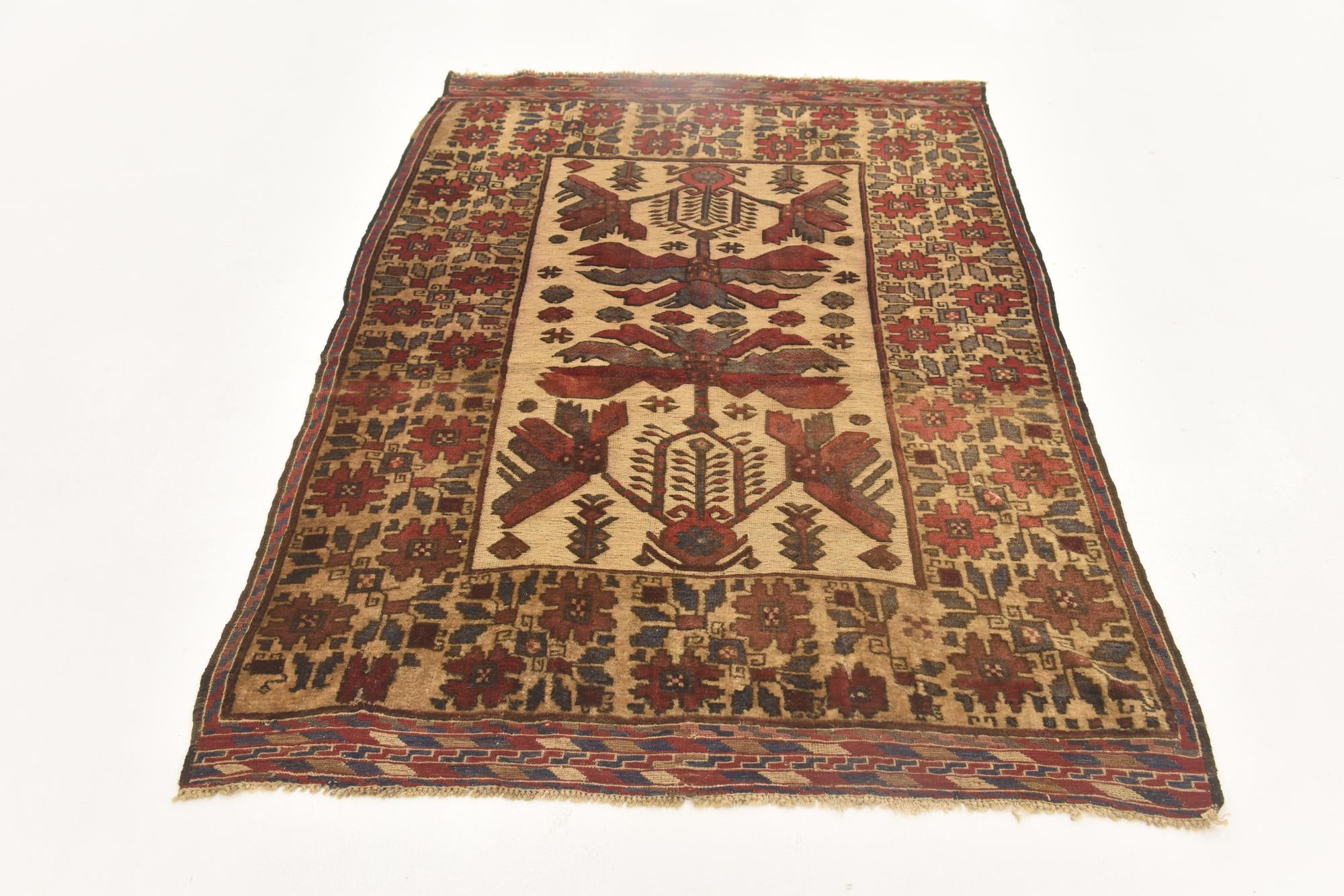 4' 3 x 6' 6 Hand Knotted Sumak Wool Rug