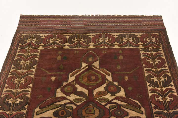 4' x 6' 6 Hand Knotted Sumak Wool Rug