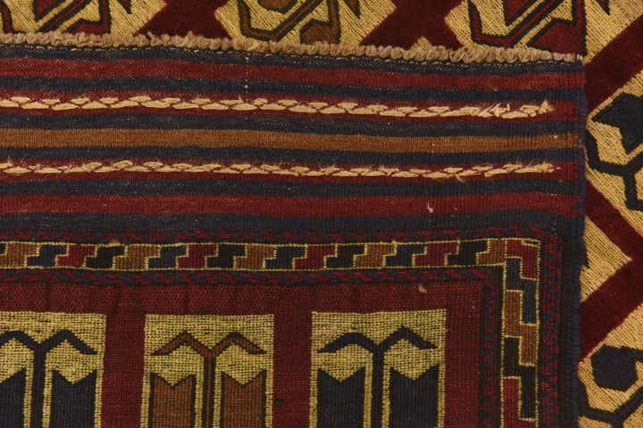 4' x 5' 10 Hand Knotted Sumak Wool Rug