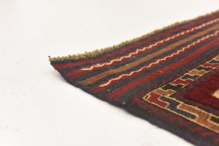 4' x 5' 10 Hand Knotted Sumak Wool Rug