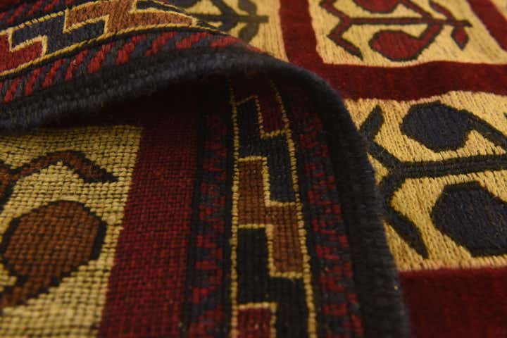 4' x 5' 10 Hand Knotted Sumak Wool Rug