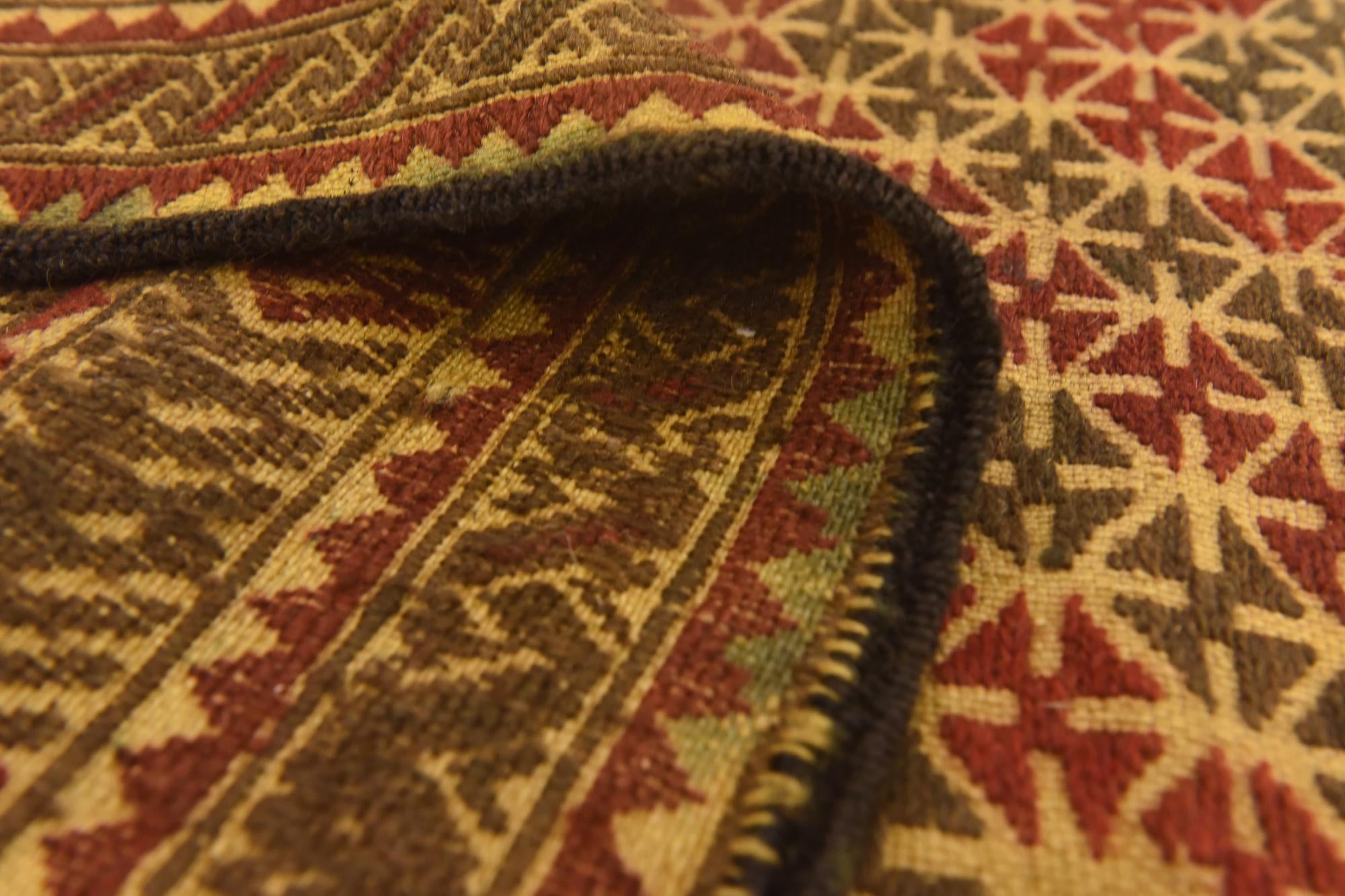 3' 10 x 6' 3 Hand Knotted Sumak Wool Rug