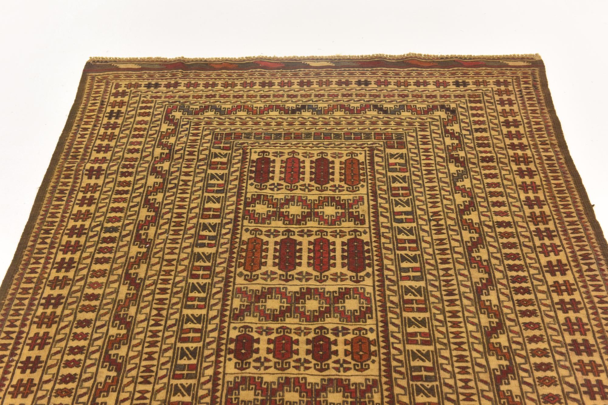 4' 3 x 6' 5 Hand Knotted Sumak Wool Rug