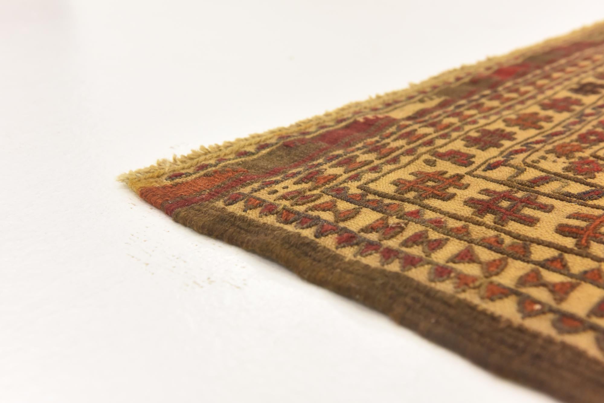 4' 3 x 6' 5 Hand Knotted Sumak Wool Rug