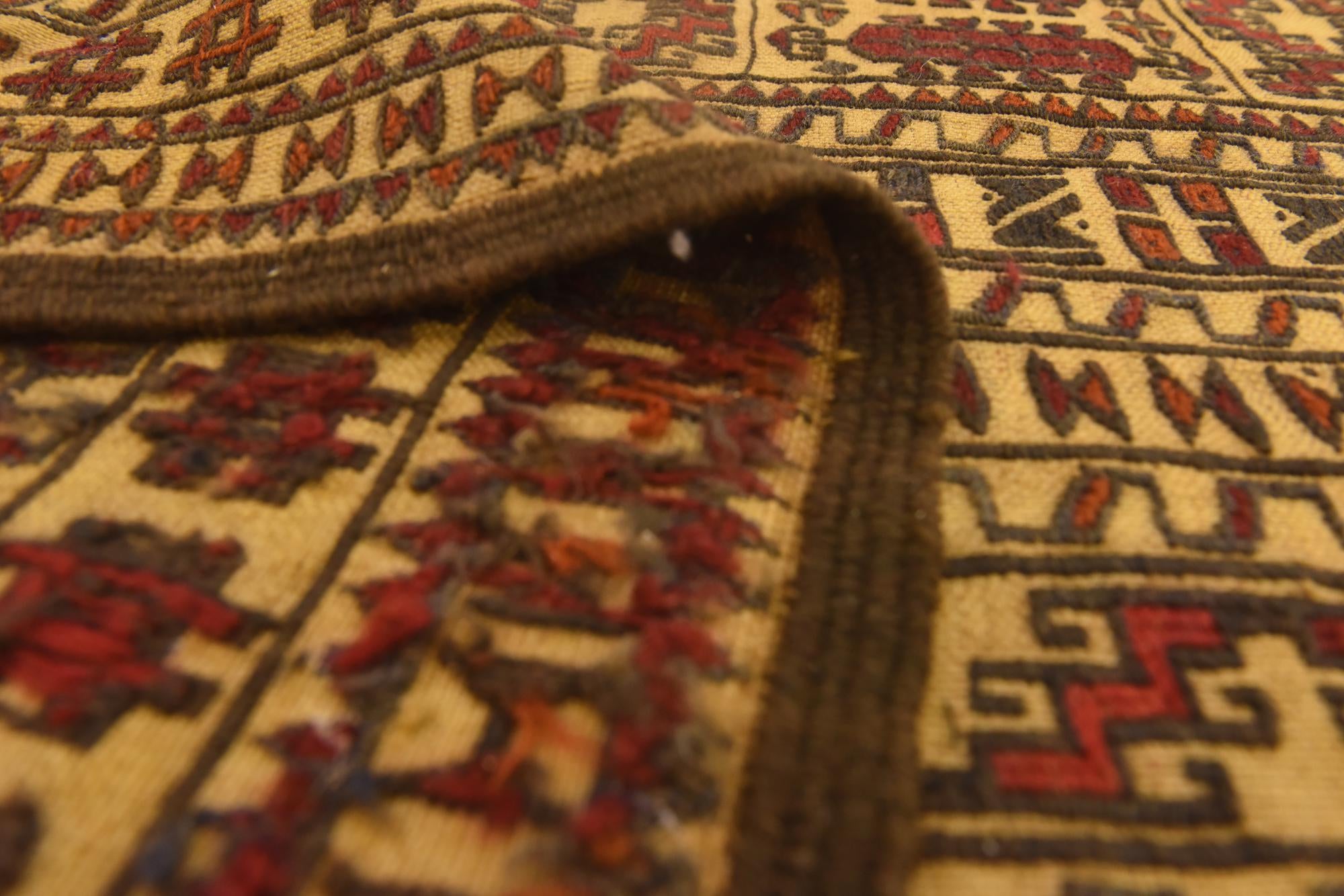 4' 3 x 6' 5 Hand Knotted Sumak Wool Rug