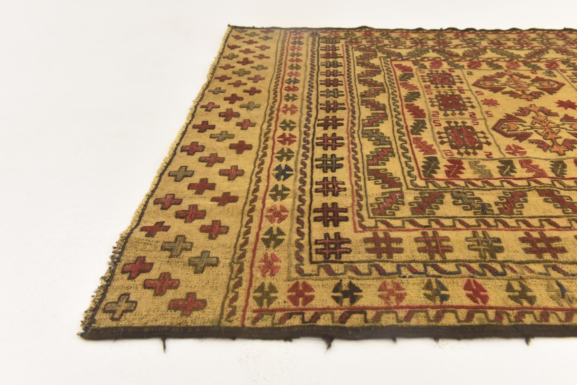 3' 11 x 6' 4 Hand Knotted Sumak Wool Rug