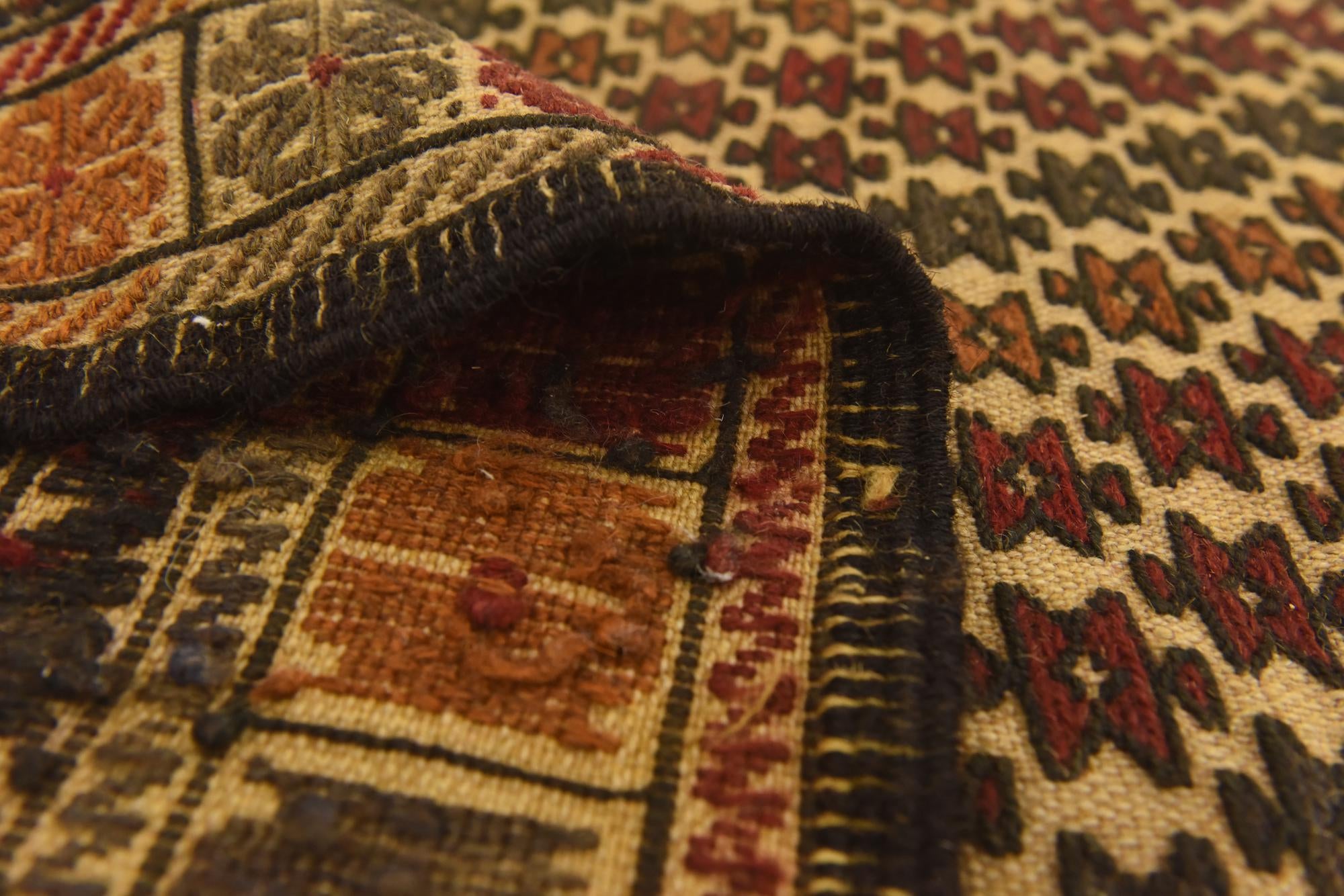 3' 10 x 6' 7 Hand Knotted Sumak Wool Rug