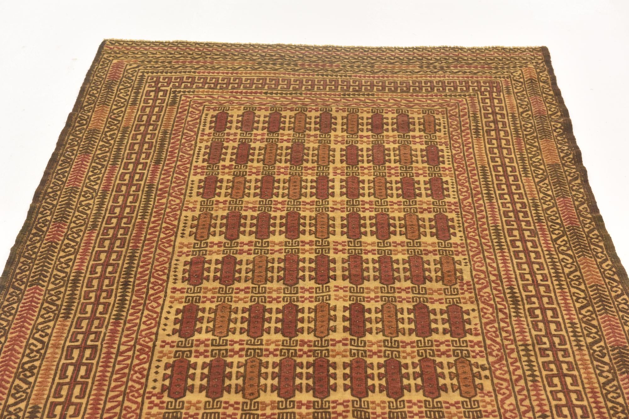4' x 6' 4 Hand Knotted Sumak Wool Rug