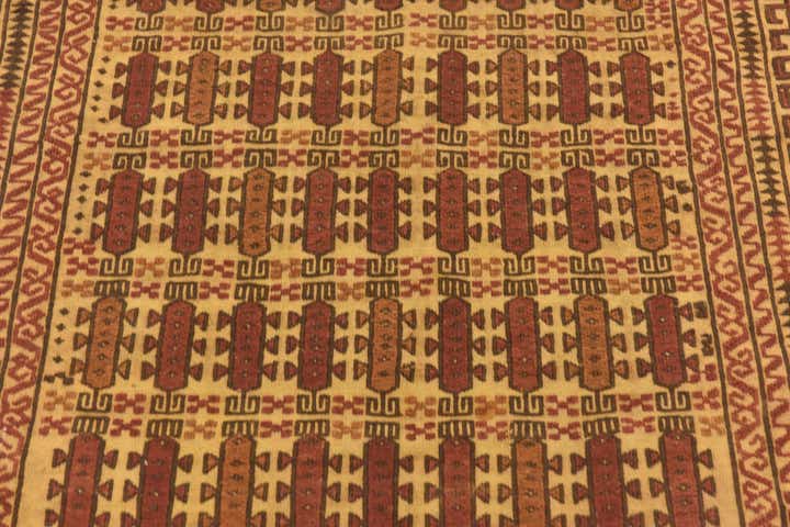 4' x 6' 4 Hand Knotted Sumak Wool Rug