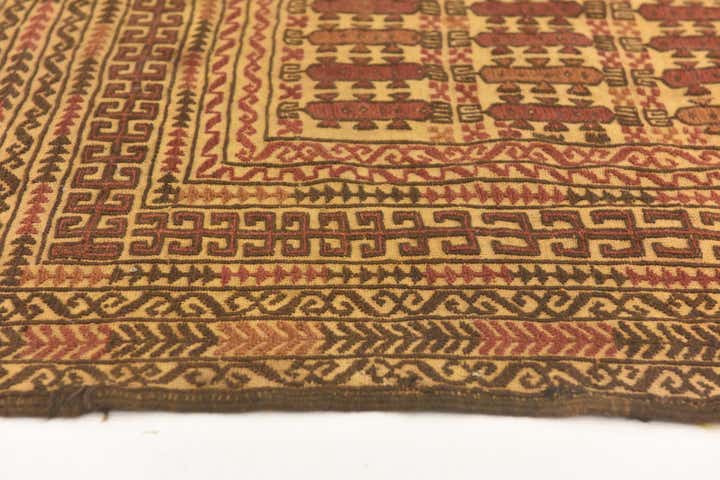 4' x 6' 4 Hand Knotted Sumak Wool Rug