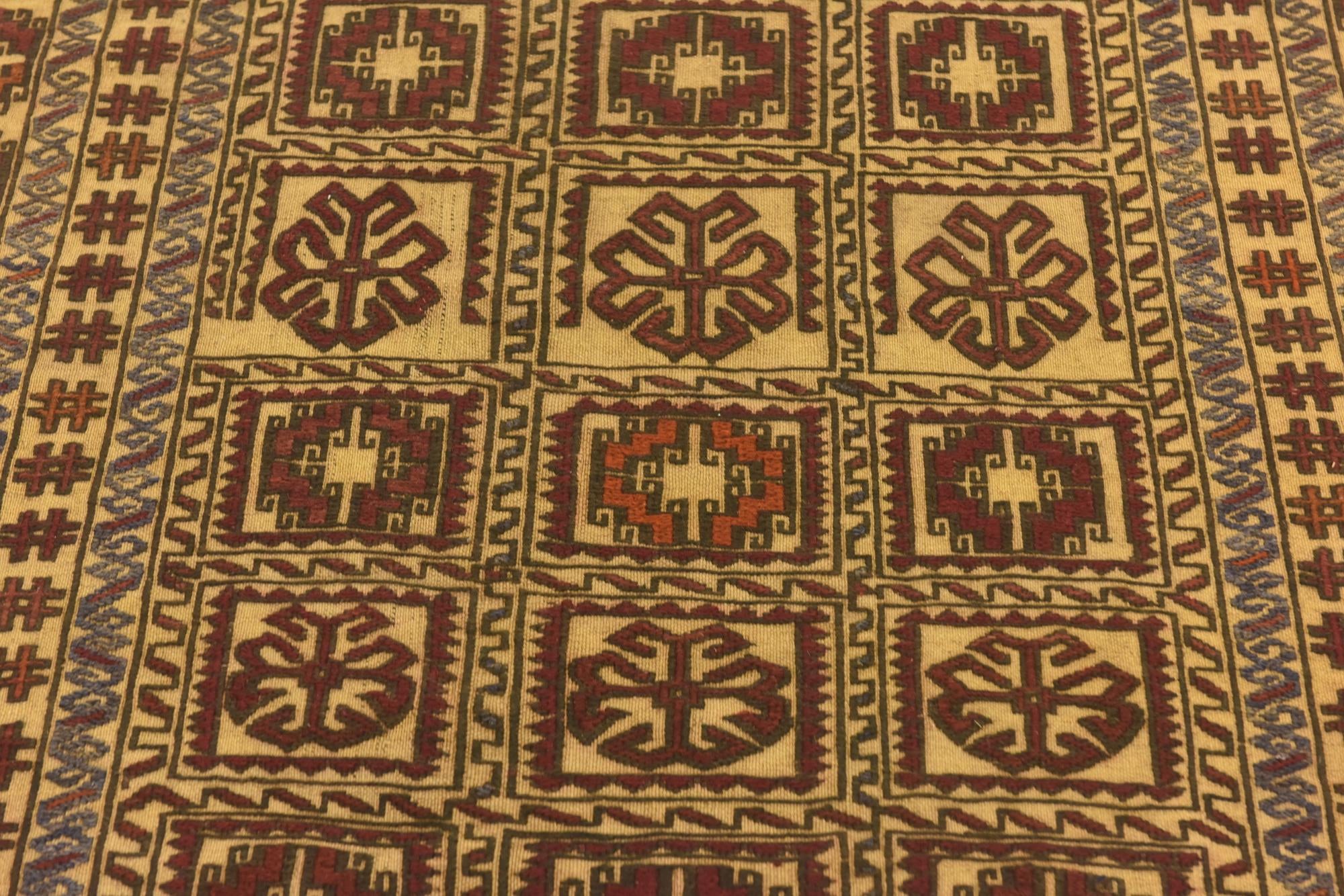 3' 11 x 6' 9 Hand Knotted Sumak Wool Rug