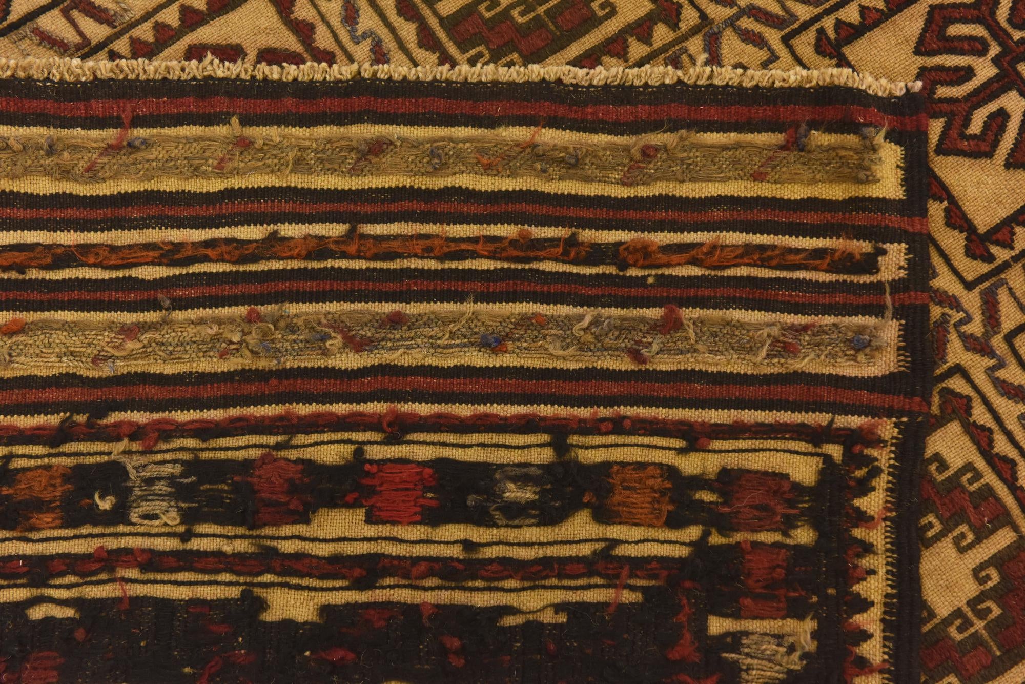 3' 11 x 6' 8 Hand Knotted Sumak Wool Rug