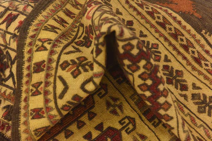 3' 9 x 6' 8 Hand Knotted Sumak Wool Rug