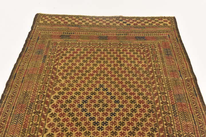 3' 11 x 6' 7 Hand Knotted Sumak Wool Rug
