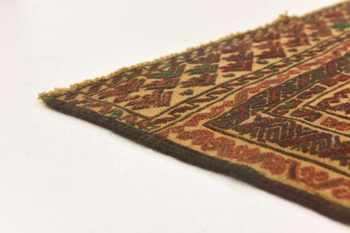 3' 10 x 6' 2 Hand Knotted Sumak Wool Rug