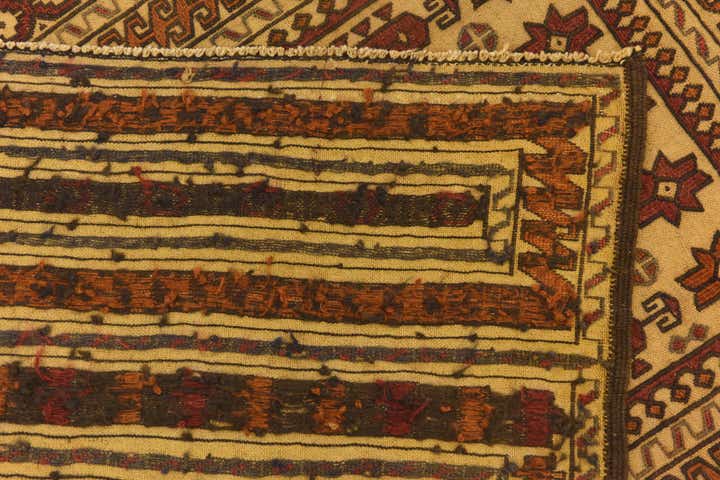 4' x 6' 4 Hand Knotted Sumak Wool Rug
