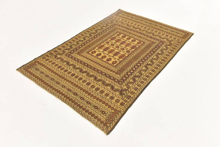 Detail image of 4' x 6' 4 Hand Knotted Sumak Wool Rug