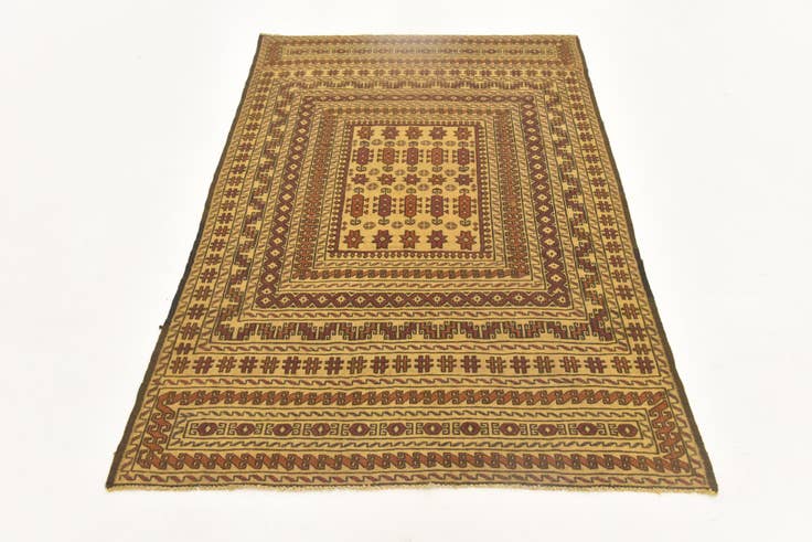 Detail image of 4' x 6' 4 Hand Knotted Sumak Wool Rug
