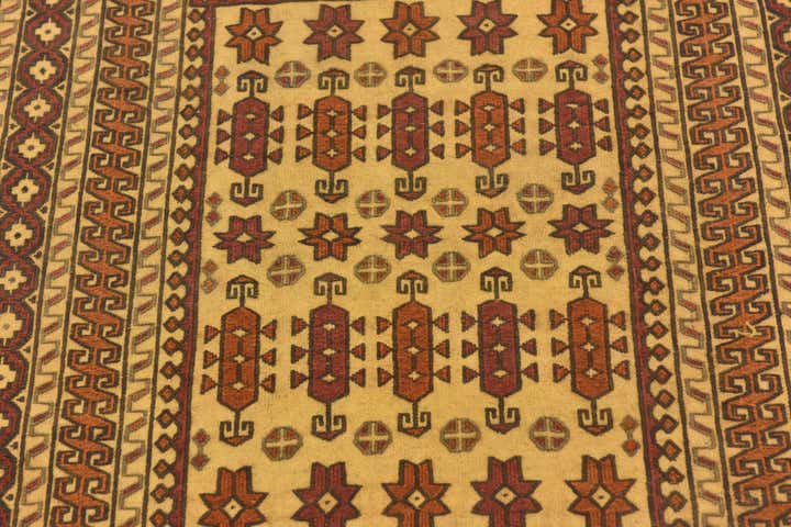 4' x 6' 4 Hand Knotted Sumak Wool Rug