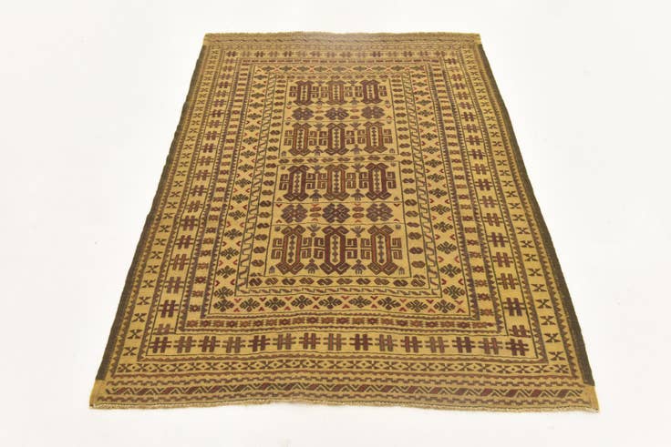 Detail image of 4' x 6' 1 Hand Knotted Sumak Wool Rug