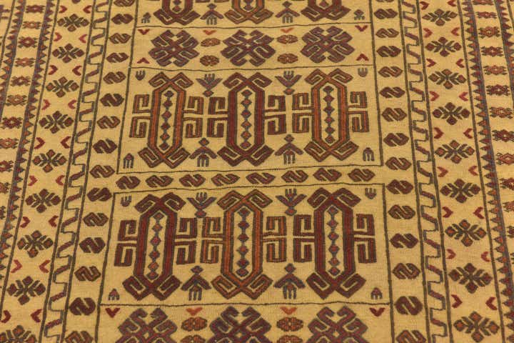 4' x 6' 1 Hand Knotted Sumak Wool Rug