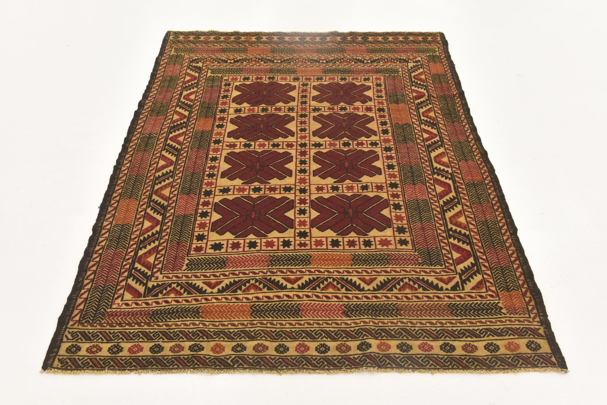 4' 7 x 6' 3 Hand Knotted Sumak Wool Rug