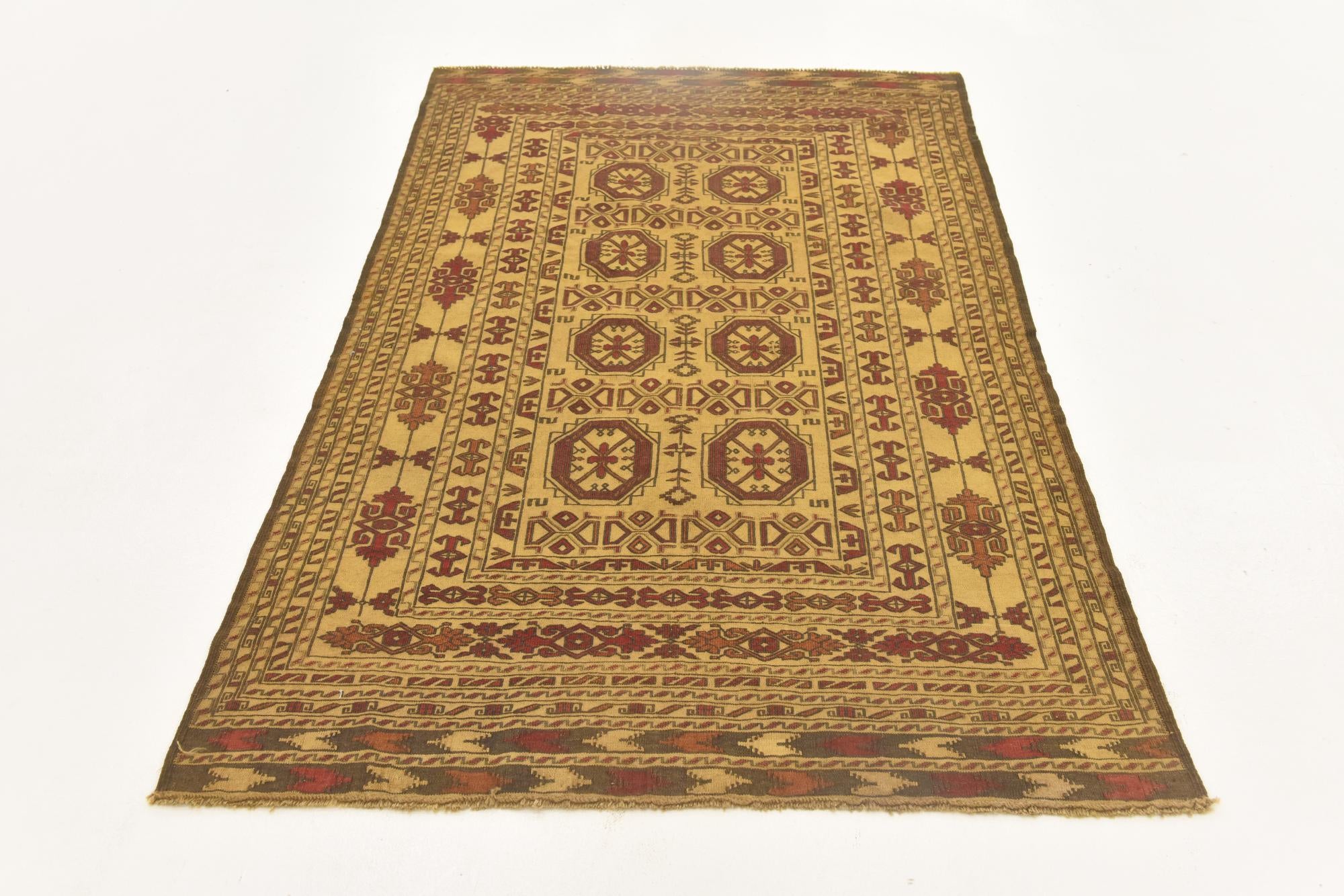 4' 1 x 6' 6 Hand Knotted Sumak Wool Rug