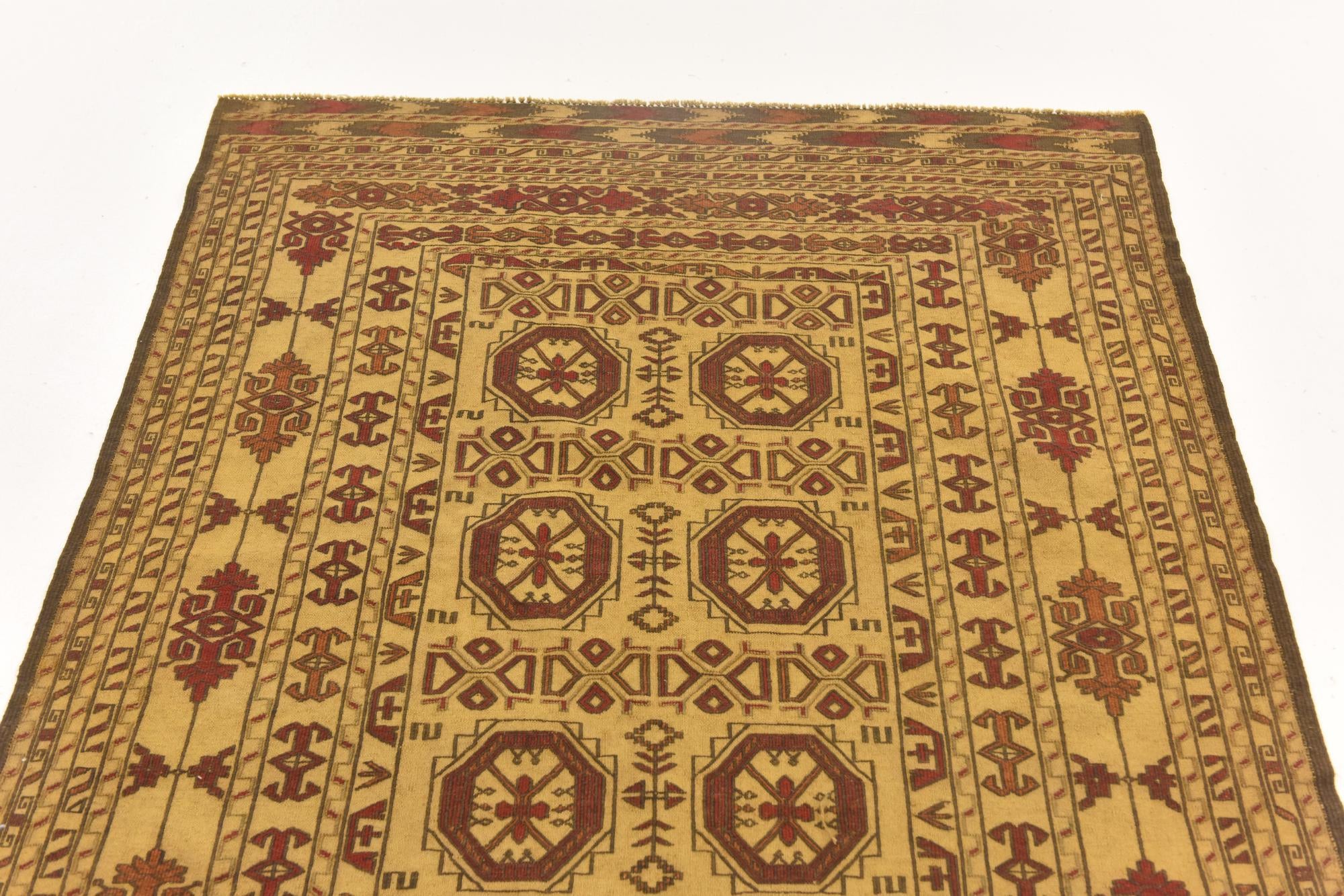 4' 1 x 6' 6 Hand Knotted Sumak Wool Rug
